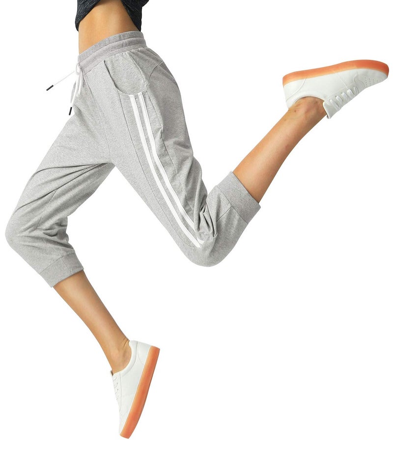 SPECIALMAGIC Women's Capri Pants Cropped Joggers with Pockets Elastic Waist Drawstring Capri Sweatpants Light Grey Large - Image 3